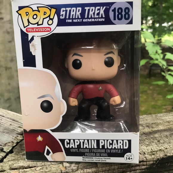 Funko POP! Television STAR TREK Captain Picard #188 NIB - Picture 1 of 9